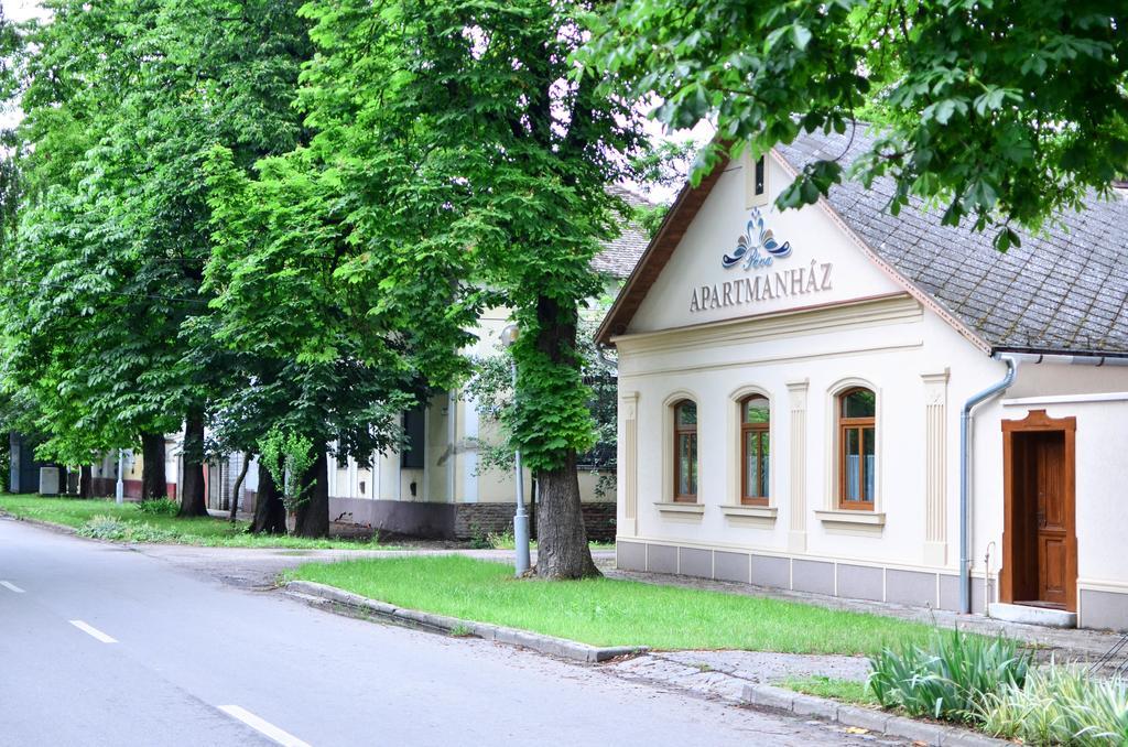 Pava Apartmanhaz Mako Exterior photo